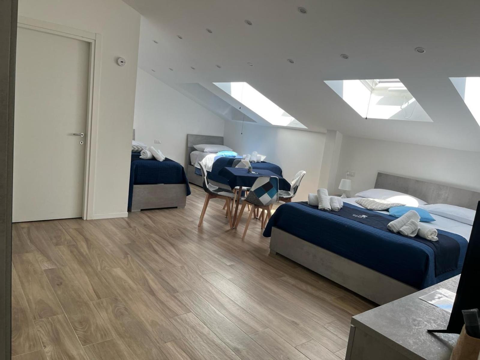 Giuly Suites & Rooms Νάπολη Εξωτερικό φωτογραφία