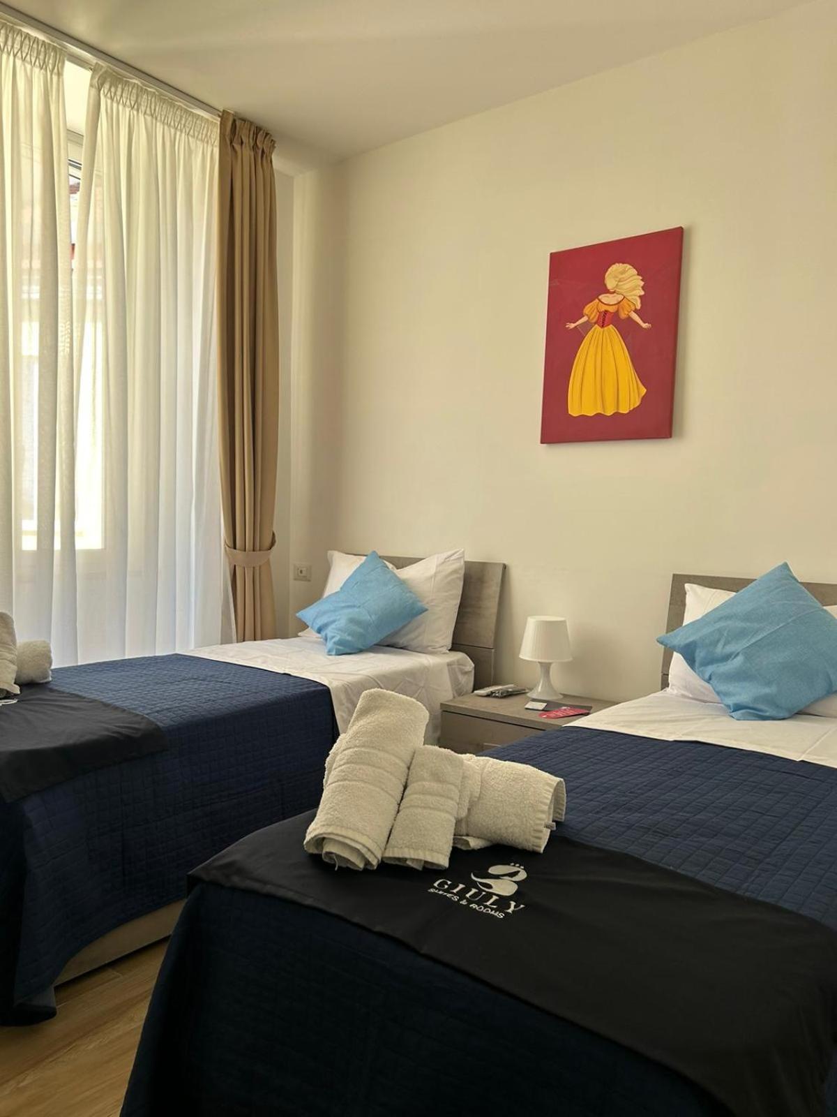 Giuly Suites & Rooms Νάπολη Εξωτερικό φωτογραφία